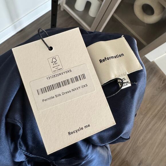 Reformation Pernille Silk Maxi Dress XS NEW Navy Blue Sleeveless V-Cut Tie NWT - Picture 6 of 7